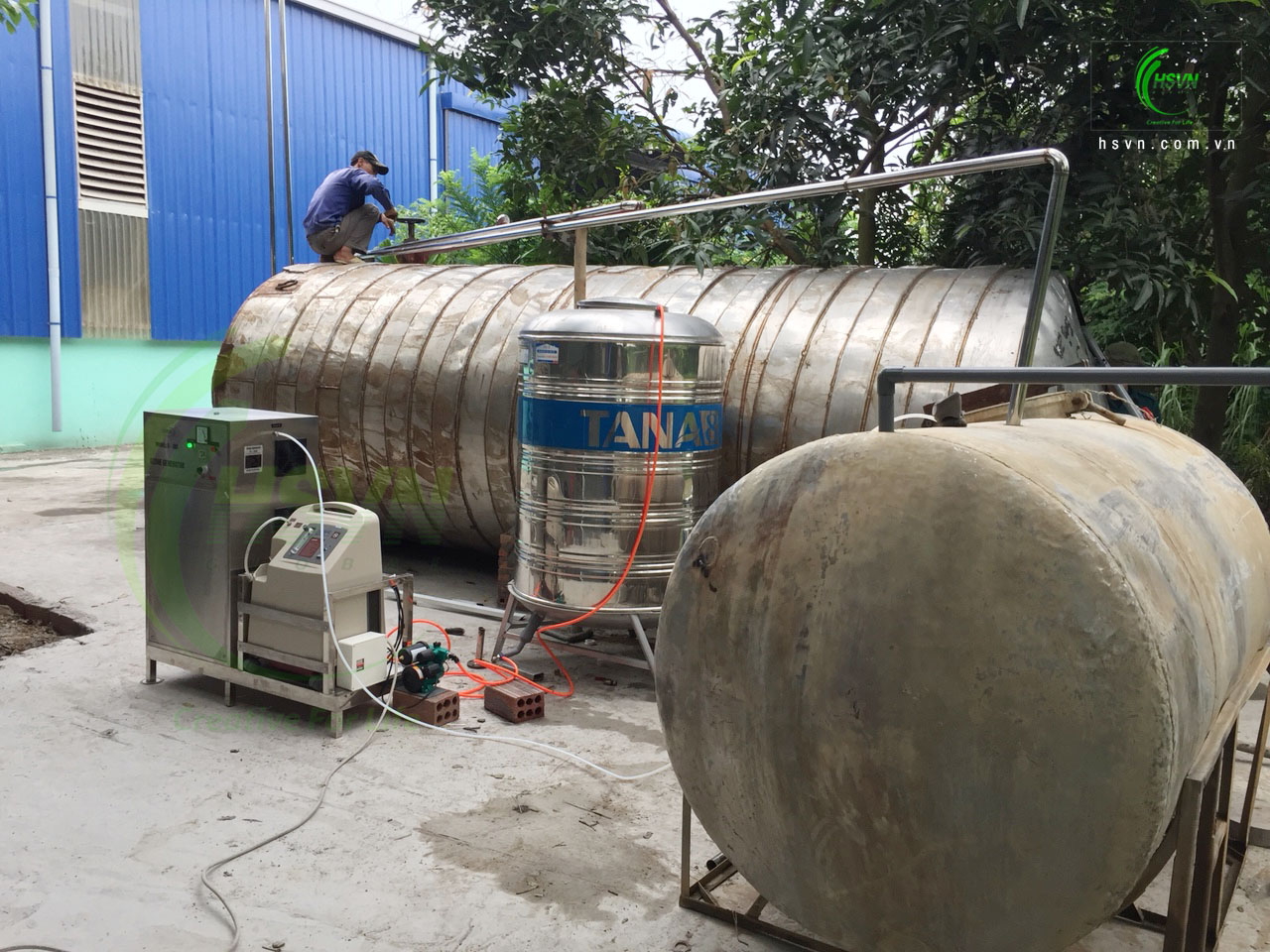Xử lý khí thải nhà máy sản xuất cám tại Long Biên