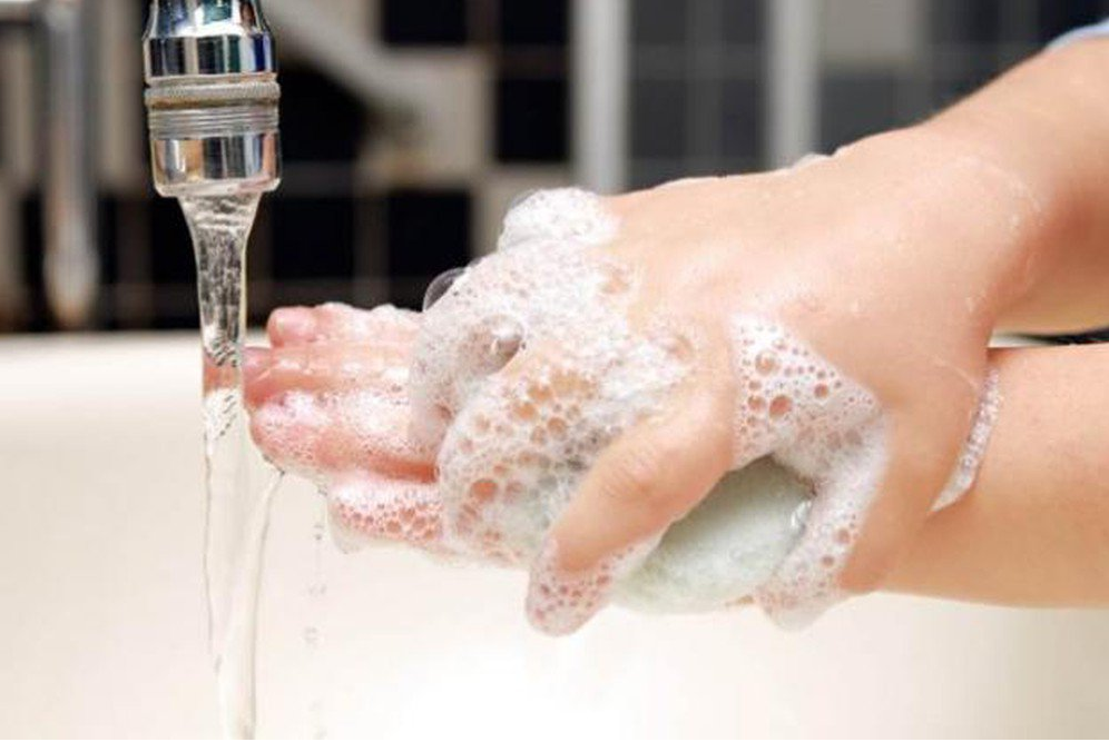 Rửa tay giúp loại bỏ tốt hơn nguy cơ lây nhiễm bệnh đậu mùa khỉ