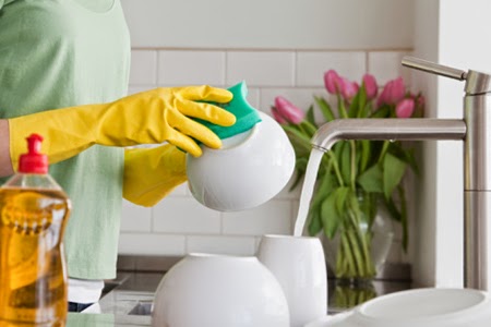 Rửa bát không thể loại bỏ hết vi khuẩn ở đồ dùng ăn uống